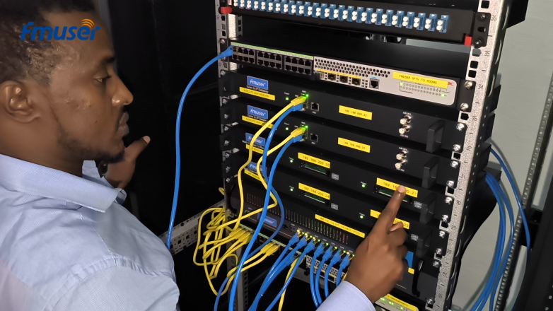 fmuser-local-lan-hotel-iptv-server-rack-on-site-installation.png